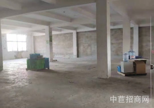 馬陸鎮科盛路馬路鎮900平方，環氧地坪，配有貨梯三噸,輕加工，倉儲，辦公