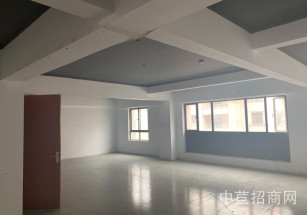 寶山東大理研三期層高4米 寶山雙層火車頭 104地塊 電力足 1600平可分