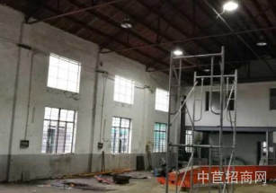 南匯區(qū)層高6.5米獨(dú)門獨(dú)院大平層 消防等級高 交通便利 大車進(jìn)出方便