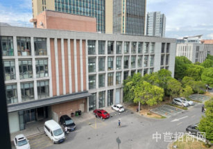 松江漕河涇廠房出售松江漕河涇一樓小面積800平廠房出售，層高6米