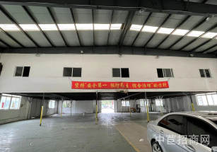 南翔單層廠房出租南翔2800平單層廠房出租，層高10米帶10噸行車 空地大