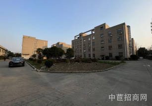 金山2500平小獨棟 出售山陽鎮2500平獨棟廠房出售，獨立產證，隨時可看