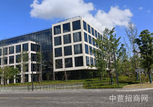 閔行2500平單層廠房出租2500平單層廠房出租，精裝修帶家具，層高7.2米，隨時可看