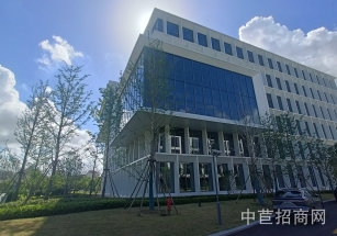 閔行獨(dú)棟7500平廠房出租閔行7500平獨(dú)棟3層廠房出租，每層7.2米，現(xiàn)成實(shí)驗(yàn)室