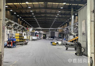 青浦5400平廠房出租青浦3000平單層廠房出租，層高8米，可以架行車