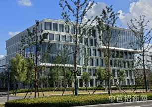 車墩3000平獨棟廠房出租車墩新建3000平獨棟廠房出租，1樓高7.5米，樓上5米