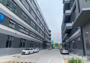 佛山順德中集智谷順德高標準廠房出售，5噸貨梯配吊裝口，獨立產證