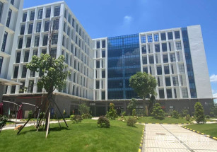 中巨?科學創新城黃埔廣深珠高速口，高標準廠房出租，首層高7米，交通便捷