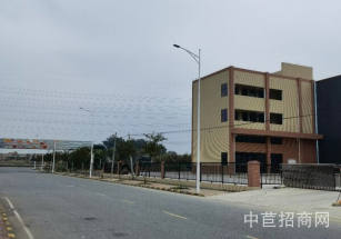 弗迪產業園金本鎮單層廠房出租，層高13米，空地大，通燃氣蒸汽