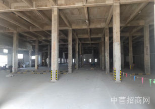 浦東祝橋38000平單層廠房祝橋鎮(zhèn)大平層廠房出租，無(wú)污染行業(yè)均可，無(wú)稅收要求