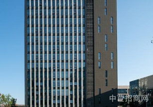 e通世界三銀基金產業園青浦研發辦名開發商 園區形象好 玻璃幕墻