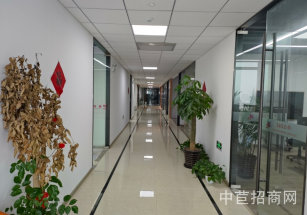 虹橋奇點科創園青浦華新，原房東寫字樓出租，價格含票