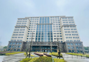 e通世界產業園雙聯路廠房剩余一樓1064平方  104可環評