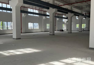 太倉訊極科技產業園城廂鎮機加工廠房出租，底樓帶有行車，全新廠房出租