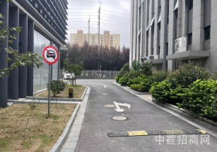 匯濱產(chǎn)業(yè)園青浦工業(yè)區(qū) 一樓1000平全新裝修倉庫展廳 大場地帶辦公