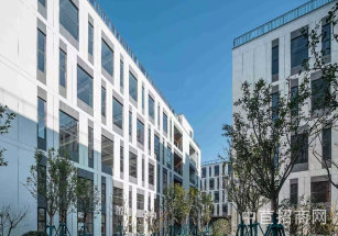 獨棟研發廠房出租張江藥谷廠房出租，有蒸汽，2至4千平，可組合分割