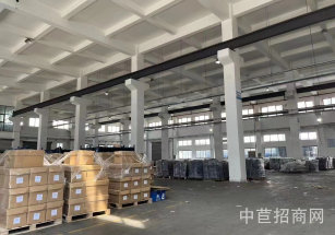 臨港獨(dú)棟雙層廠房出售浦東書院鎮(zhèn)雙層廠房出售，底樓層高9米，可以架行車