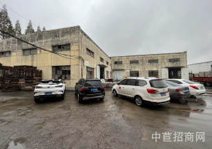 新浜獨門獨院廠房出售松江占地9畝獨門獨院廠房出售，單層9米，配套宿舍樓
