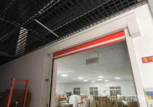 梅隴獨門獨院廠房閔行梅隴單層廠房出租，1800平層高7米。原房東出租