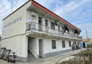 梅隴獨(dú)門(mén)獨(dú)院廠房閔行梅隴5畝獨(dú)門(mén)獨(dú)院?jiǎn)螌訌S房出租，單層層高7米。有宿舍