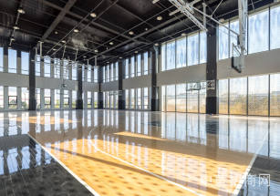 閔行金地2#閔行東川路地鐵站旁廠房出租，層高5.7米，1400平，可環評