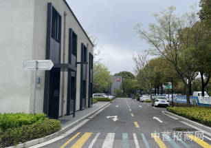 *龍湖藍海引擎*