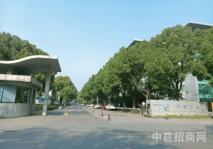 梅隴104單層廠房梅隴15號線旁廠房出租，交通便捷靠近地鐵，大小可分租
